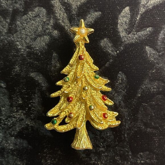 Vintage Gerry's Christmas Tree Pin Brooch Gold Tone Red Green Faux Pearl Star - Picture 1 of 7